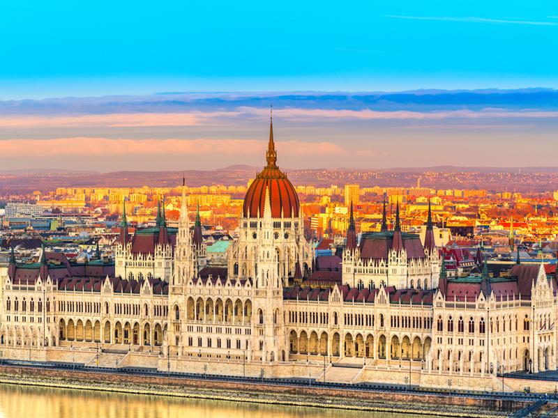 Orta Avrupa Üçlemesi: Prag, Viyana ve Budapeşte — 8 Günlük Klasik Tur