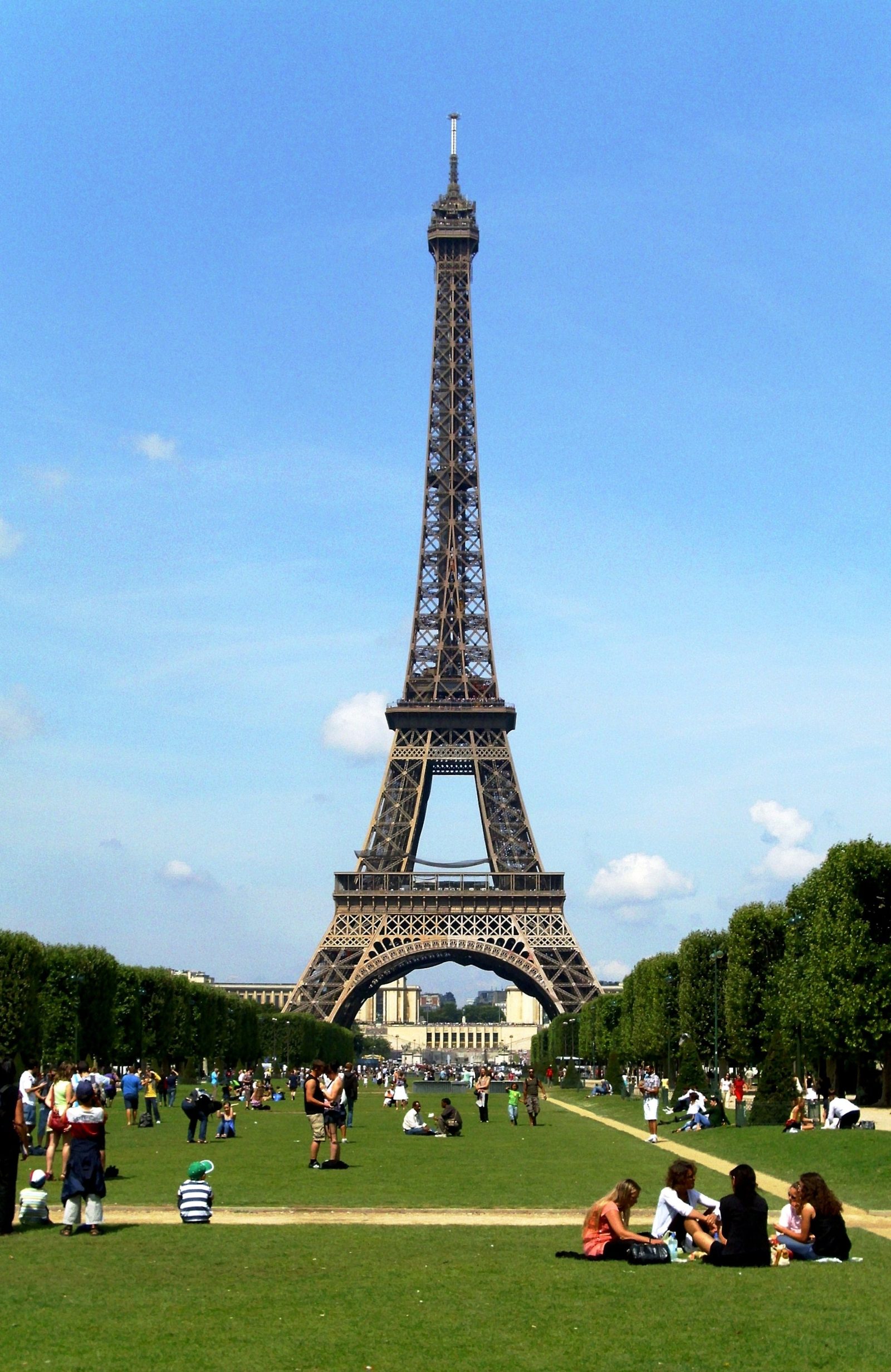 Benelüks & Paris Turu